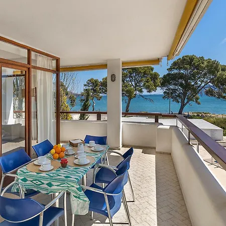 Llenaire 1, Sea View, Pool, Wifi Appartement