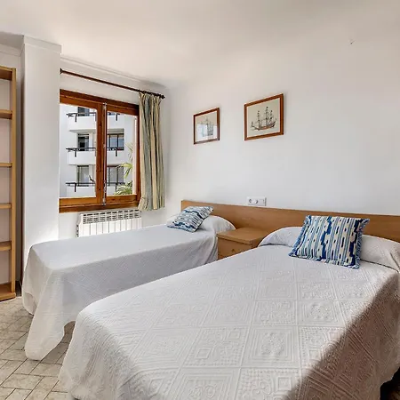 Llenaire 1, Sea View, Pool, Wifi Appartement