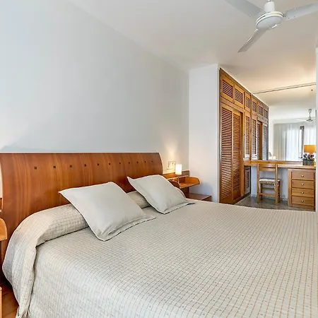 Apartmán Llenaire 1, Sea View, Pool, Wifi *