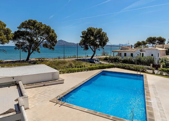 Llenaire 1, Sea View, Pool, Wifi